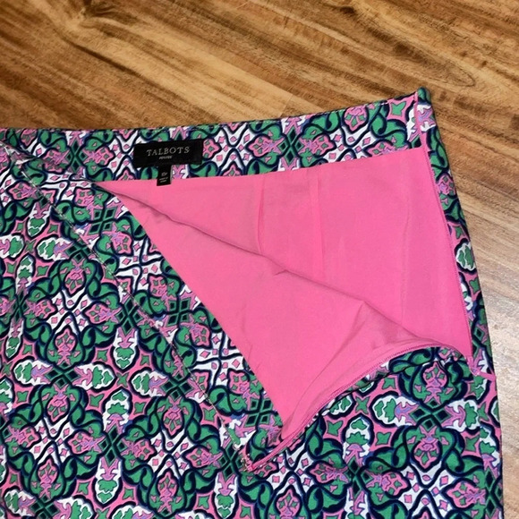 Talbots womens skirt 10 MP petite stretch knee pattern blue pink business casual - Picture 3 of 8
